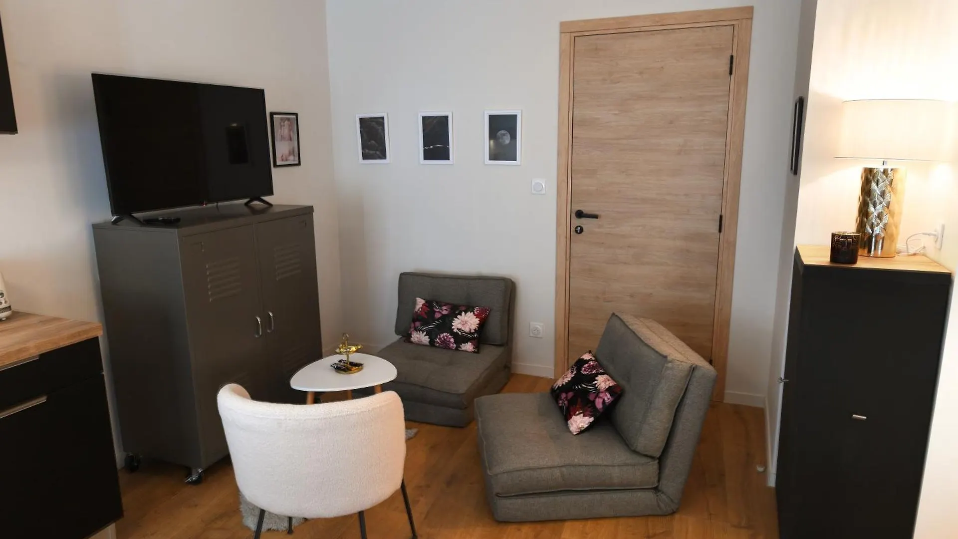 Albarine-2 Pers-Wifi-Cosy-Confort-Bien-Etre Oyonnax